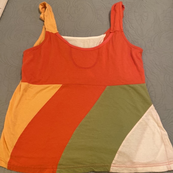 Natalie and me Color Block Top - Picture 6 of 6